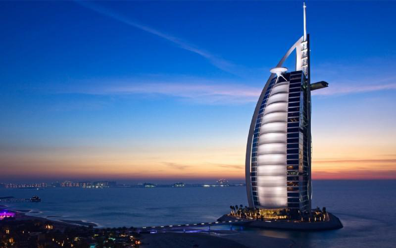 阿拉伯之星”的迪拜帆船酒店：图片来源于百度.png